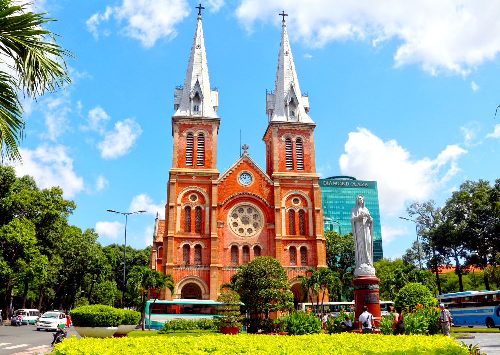Nhà thờ Đức Bà & Bưu điện Trung tâm Sài Gòn